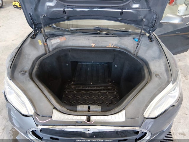 2013 Tesla Model S Performance მანქანა იყიდება აუქციონზე, vin: 5YJSA1CPXDFP13564, აუქციონის ნომერი: 45017868
