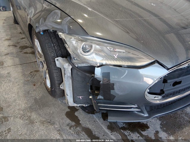 2013 Tesla Model S Performance მანქანა იყიდება აუქციონზე, vin: 5YJSA1CPXDFP13564, აუქციონის ნომერი: 45017868