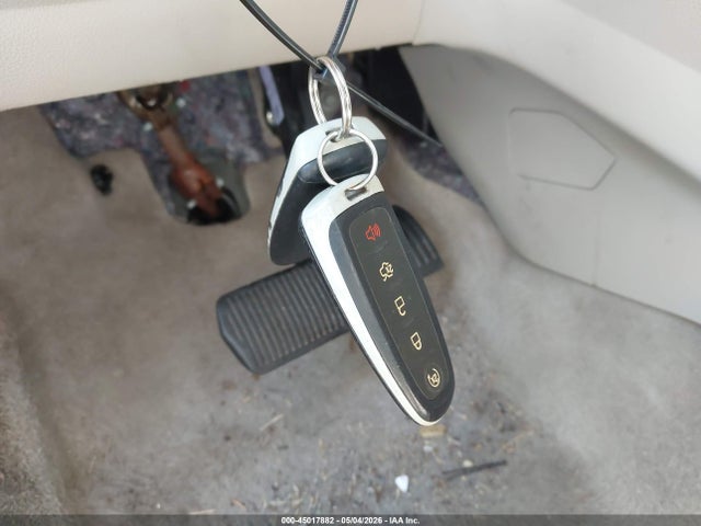 45017882 :رقم المزاد ، 1FMCU9J96EUD33253 vin ، 2014 Ford Escape Titanium مزاد بيع