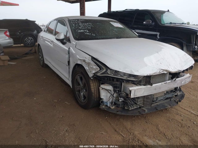 Продажа на аукционе авто 2022 Kia K5 Lxs, vin: 5XXG14J26NG160649, номер лота: 45017928