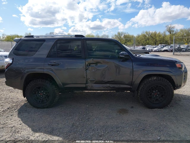 2016 Toyota 4runner Trail Premium მანქანა იყიდება აუქციონზე, vin: JTEBU5JR5G5351762, აუქციონის ნომერი: 45017930
