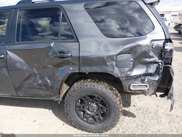 2016 Toyota 4runner Trail Premium მანქანა იყიდება აუქციონზე, vin: JTEBU5JR5G5351762, აუქციონის ნომერი: 45017930