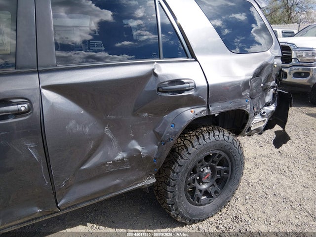 2016 Toyota 4runner Trail Premium მანქანა იყიდება აუქციონზე, vin: JTEBU5JR5G5351762, აუქციონის ნომერი: 45017930