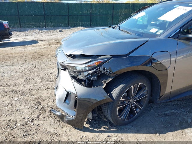 2023 Toyota Bz4x Limited მანქანა იყიდება აუქციონზე, vin: JTMABACA2PA043378, აუქციონის ნომერი: 45017986