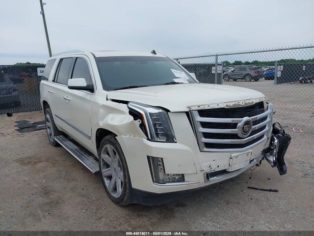 45018011 :رقم المزاد ، 1GYS4CKJ9FR271612 vin ، 2015 Cadillac Escalade Premium مزاد بيع