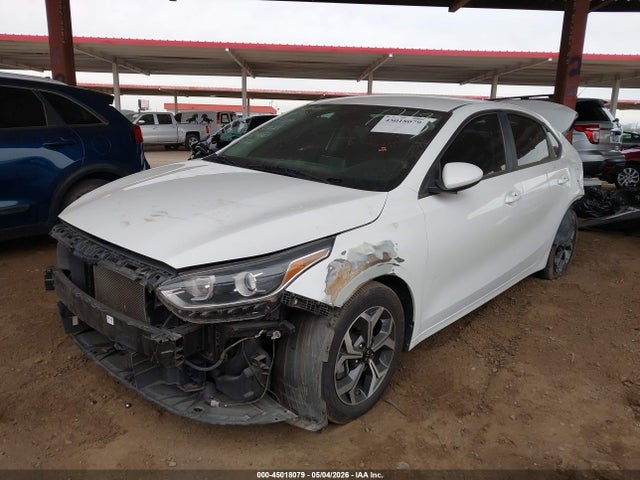 45018079 :رقم المزاد ، 3KPF24AD7ME349621 vin ، 2021 Kia Forte Lxs مزاد بيع