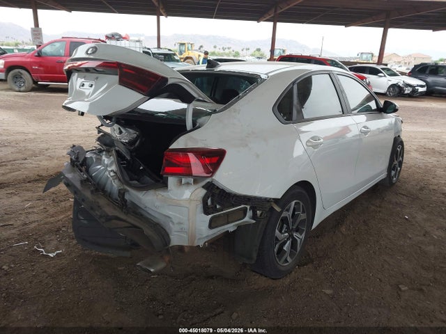 45018079 :رقم المزاد ، 3KPF24AD7ME349621 vin ، 2021 Kia Forte Lxs مزاد بيع