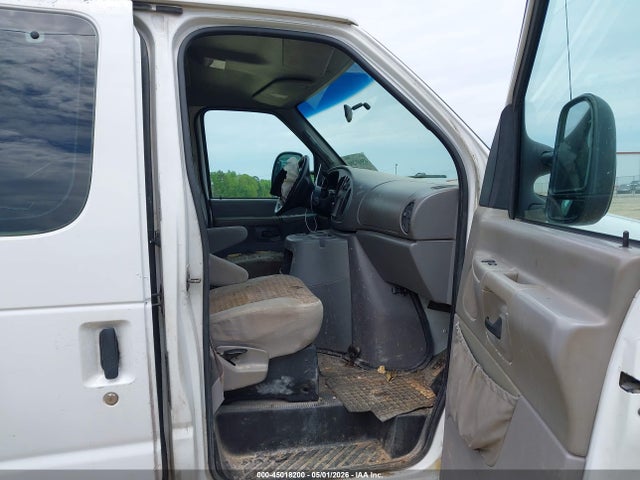 45018200 :رقم المزاد ، 1FTNE24LXYHB97473 vin ، 2000 Ford E-250 Commercial/recreational مزاد بيع