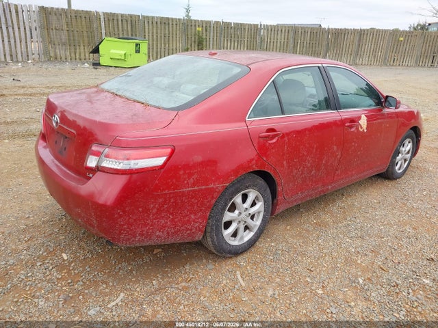 2010 Toyota Camry Le მანქანა იყიდება აუქციონზე, vin: 4T1BF3EK1AU581016, აუქციონის ნომერი: 45018212