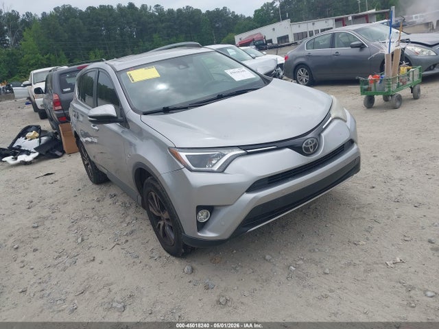 45018240 :رقم المزاد ، JTMWFREV3JJ187456 vin ، 2018 Toyota Rav4 Xle مزاد بيع