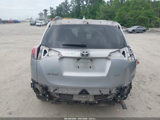 45018240 :رقم المزاد ، JTMWFREV3JJ187456 vin ، 2018 Toyota Rav4 Xle مزاد بيع