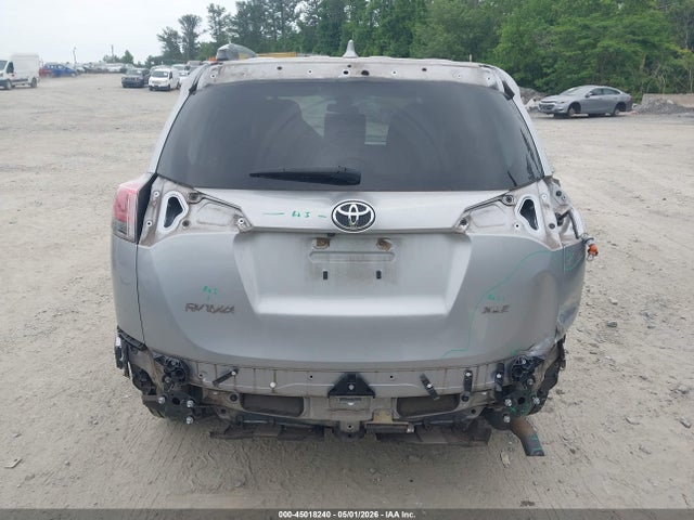 45018240 :رقم المزاد ، JTMWFREV3JJ187456 vin ، 2018 Toyota Rav4 Xle مزاد بيع