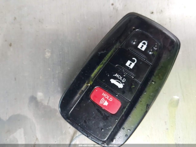 45018259 :رقم المزاد ، 4T1B11HK9JU131158 vin ، 2018 Toyota Camry Xle مزاد بيع