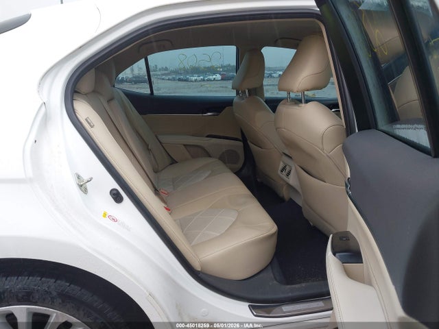 45018259 :رقم المزاد ، 4T1B11HK9JU131158 vin ، 2018 Toyota Camry Xle مزاد بيع
