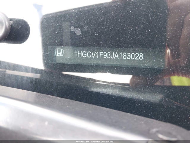 45018261 :رقم المزاد ، 1HGCV1F93JA183028 vin ، 2018 Honda Accord Touring مزاد بيع