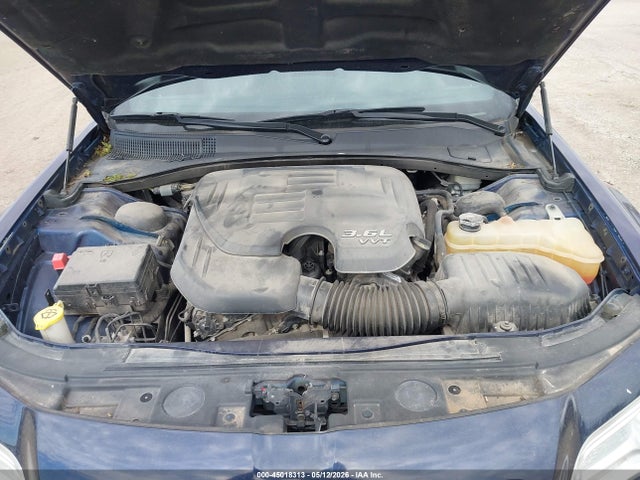 Chrysler 300c Awd 2014 2C3CCAKG4EH201766 Image 10