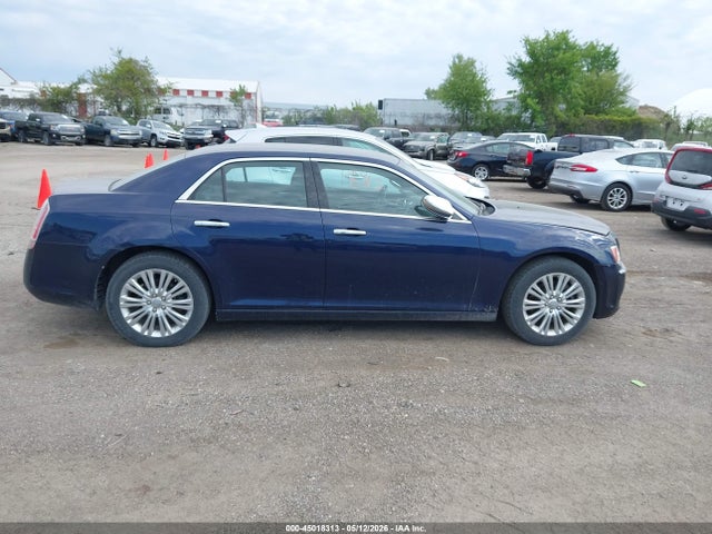 Chrysler 300c Awd 2014 2C3CCAKG4EH201766 Image 13