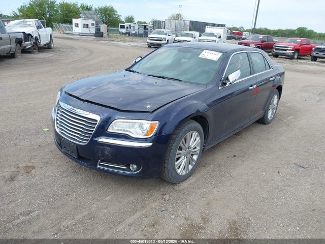 Chrysler 300c Awd 2014 2C3CCAKG4EH201766 Image 2