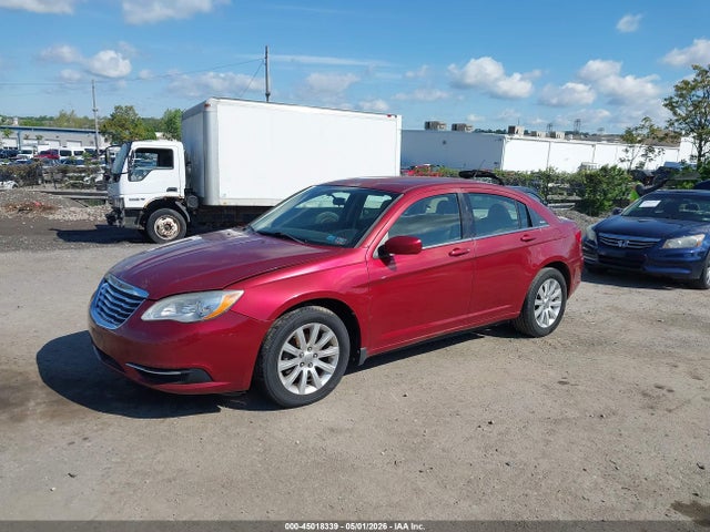 2011 Chrysler 200 Touring მანქანა იყიდება აუქციონზე, vin: 1C3BC1FG9BN527281, აუქციონის ნომერი: 45018339