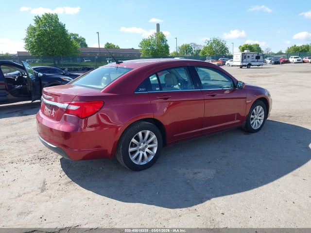 2011 Chrysler 200 Touring მანქანა იყიდება აუქციონზე, vin: 1C3BC1FG9BN527281, აუქციონის ნომერი: 45018339