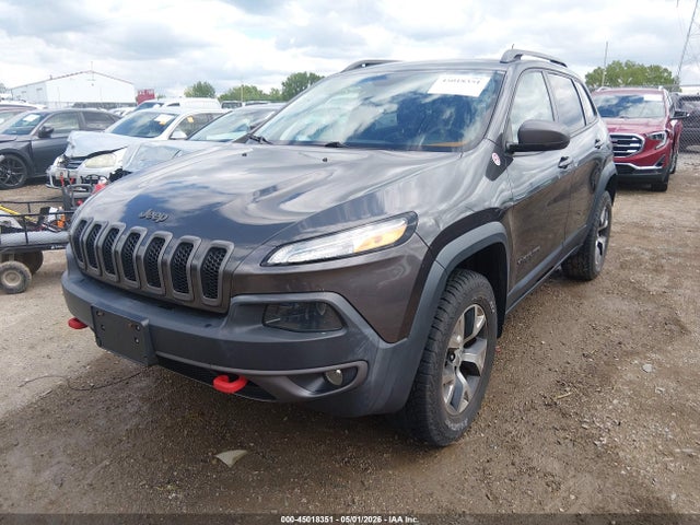 45018351 :رقم المزاد ، 1C4PJMBS8FW596028 vin ، 2015 Jeep Cherokee Trailhawk مزاد بيع