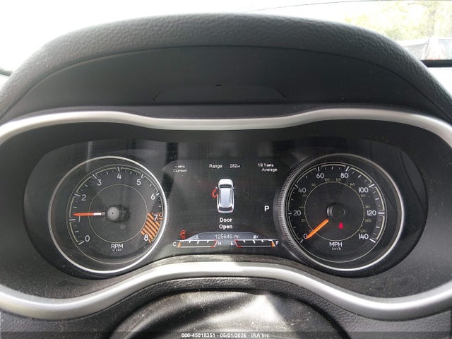 45018351 :رقم المزاد ، 1C4PJMBS8FW596028 vin ، 2015 Jeep Cherokee Trailhawk مزاد بيع
