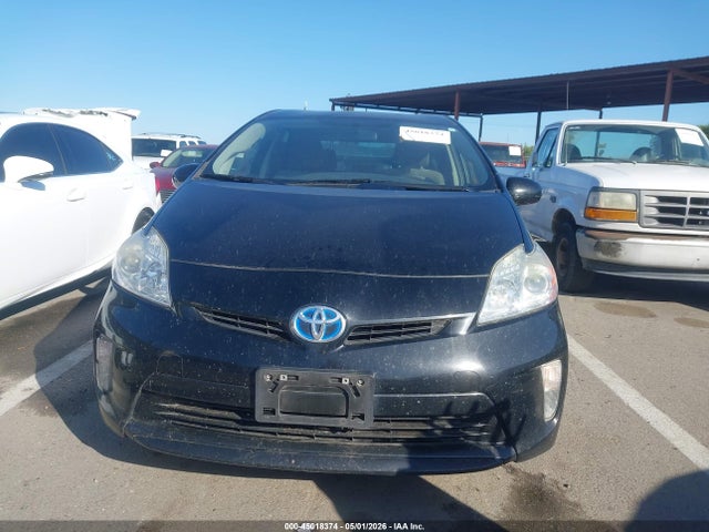 JTDKN3DU9F1981649 Toyota Prius Two