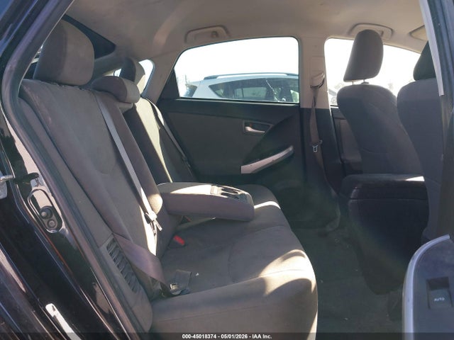 JTDKN3DU9F1981649 Toyota Prius Two
