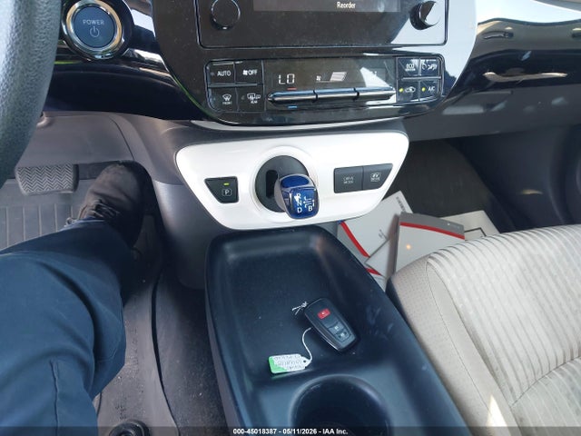 JTDKARFU3H3532700 Toyota Prius Two Eco