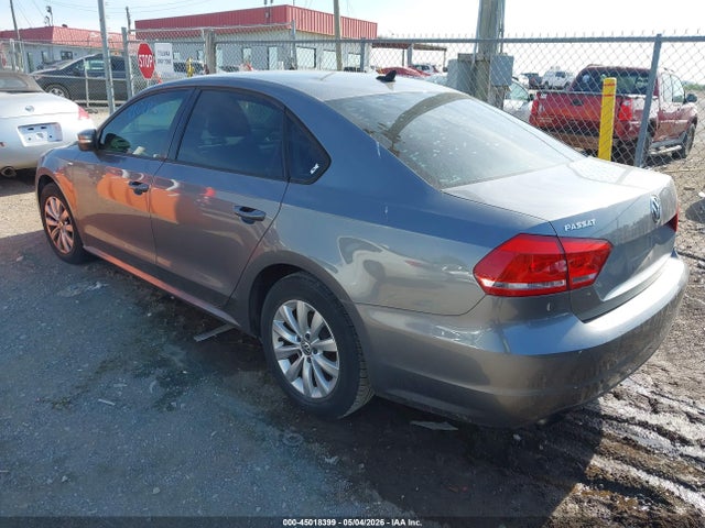 2015 Volkswagen Passat 1.8t Wolfsburg Edition მანქანა იყიდება აუქციონზე, vin: 1VWAS7A30FC041605, აუქციონის ნომერი: 45018399