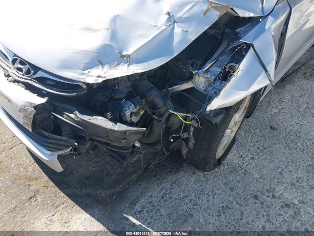 Продажа на аукционе авто 2013 Hyundai Elantra Gls/limited, vin: KMHDH4AE3DU594962, номер лота: 45018426