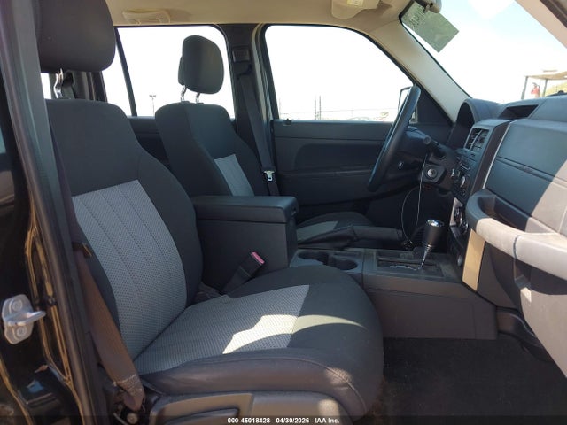 45018428 :رقم المزاد ، 1J4PN2GK4AW145215 vin ، 2010 Jeep Liberty Sport مزاد بيع