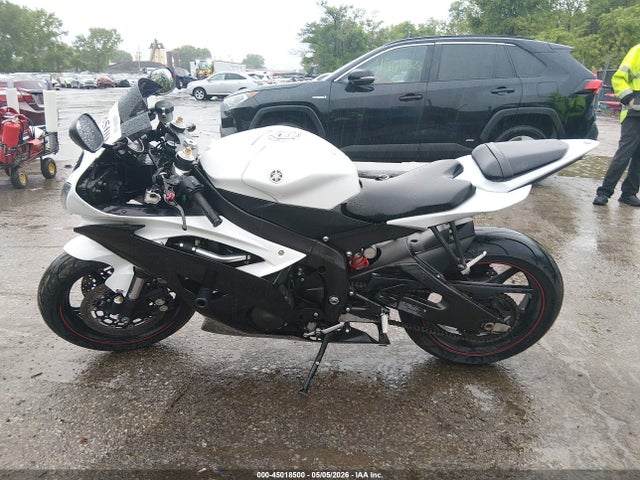 45018500 :رقم المزاد ، JYARJ16E9CA027642 vin ، 2012 Yamaha Yzfr6 مزاد بيع