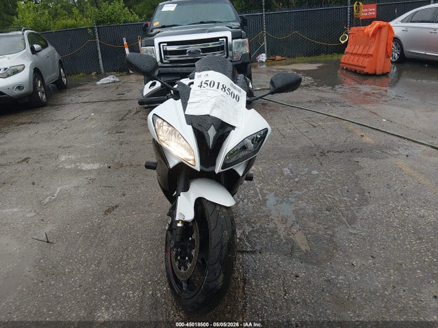 45018500 :رقم المزاد ، JYARJ16E9CA027642 vin ، 2012 Yamaha Yzfr6 مزاد بيع