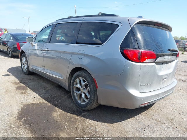 Продаж на аукціоні авто 2017 Chrysler Pacifica Touring-l, vin: 2C4RC1BG2HR743601, номер лоту: 45018518
