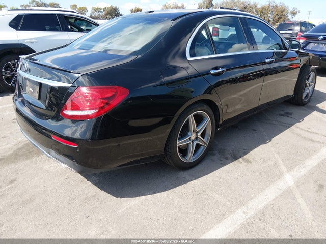 45018536 :رقم المزاد ، WDDZF4JB3HA217972 vin ، 2017 Mercedes-benz E 300 مزاد بيع