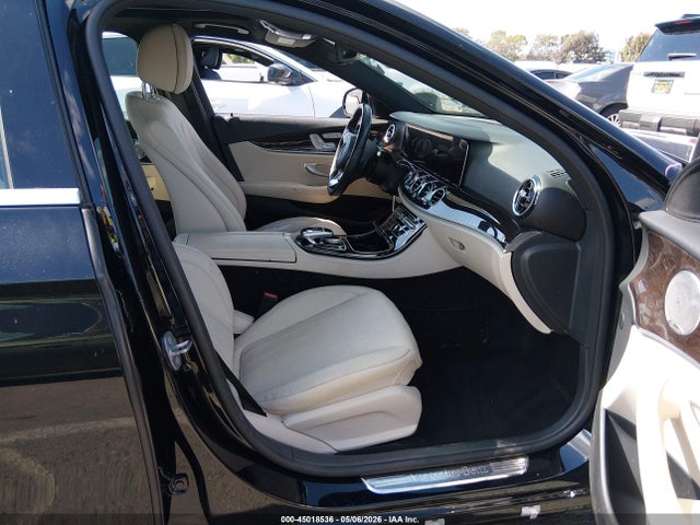 45018536 :رقم المزاد ، WDDZF4JB3HA217972 vin ، 2017 Mercedes-benz E 300 مزاد بيع