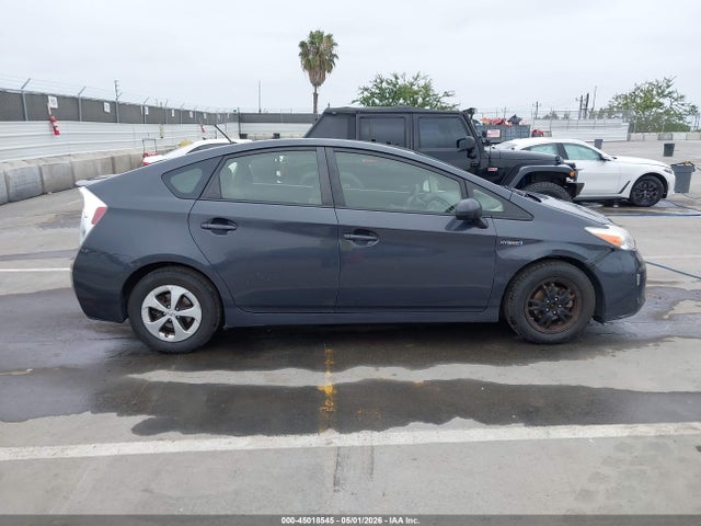 Toyota Prius Two 2015 JTDKN3DU3F0450632 Image 13