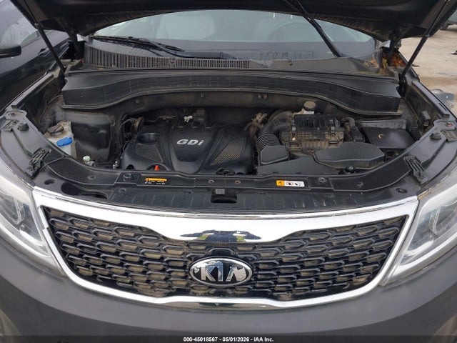 45018567 :رقم المزاد ، 5XYKT3A61FG622629 vin ، 2015 Kia Sorento Lx مزاد بيع