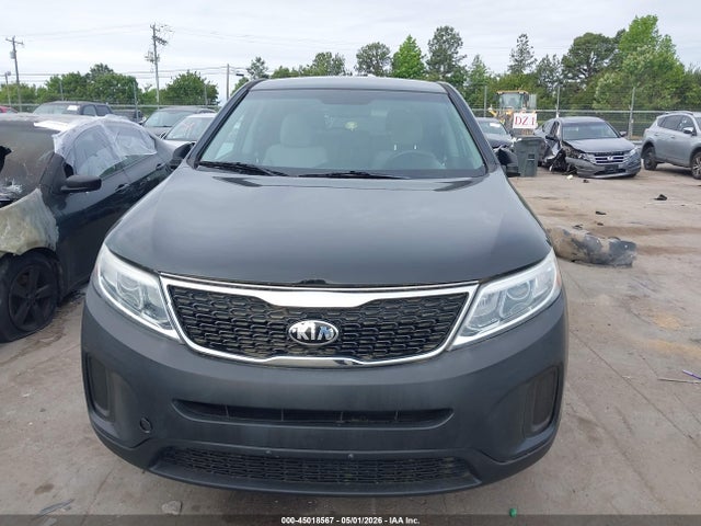 45018567 :رقم المزاد ، 5XYKT3A61FG622629 vin ، 2015 Kia Sorento Lx مزاد بيع