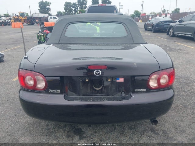 Auction sale of the 2004 Mazda Mx-5 Miata Cloth, vin: JM1NB353240403469, lot number: 45018589