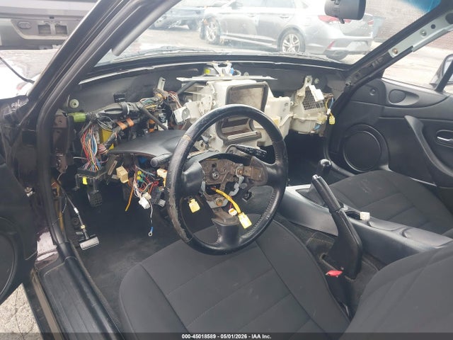Auction sale of the 2004 Mazda Mx-5 Miata Cloth, vin: JM1NB353240403469, lot number: 45018589