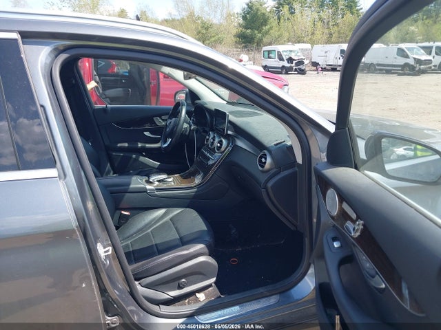WDC0G4KB7GF011743 Mercedes-Benz Glc 300 4matic