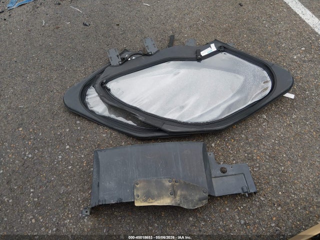 Honda Sxs1000 M5 2018 1HFVE0406J4200530 Image 12