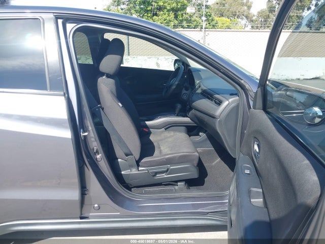 45018697 :رقم المزاد ، 3CZRU5H38HG700678 vin ، 2017 Honda Hr-v Lx مزاد بيع