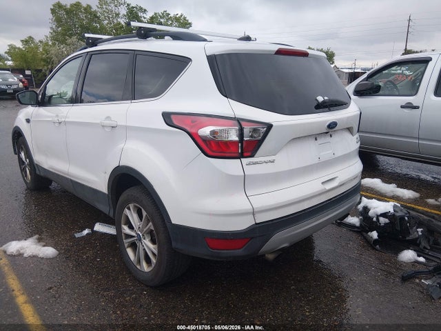 45018705 :رقم المزاد ، 1FMCU9GD4JUA74171 vin ، 2018 Ford Escape Se مزاد بيع