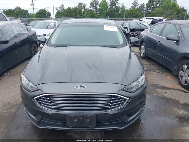 45018718 :رقم المزاد ، 3FA6P0HD0JR218234 vin ، 2018 Ford Fusion Se مزاد بيع