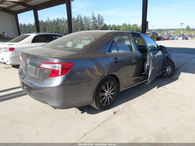 4T4BF1FK6ER431756 Toyota CAMRY LE