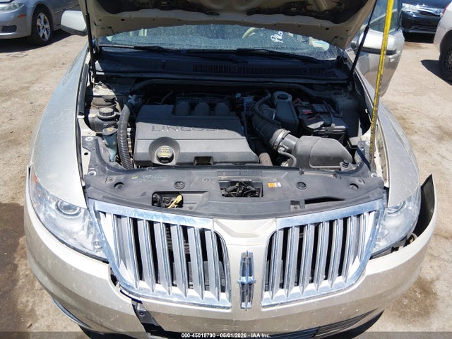 45018790 :رقم المزاد ، 1LNHL9DR5AG613906 vin ، 2010 Lincoln Mks مزاد بيع