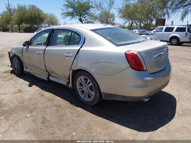45018790 :رقم المزاد ، 1LNHL9DR5AG613906 vin ، 2010 Lincoln Mks مزاد بيع